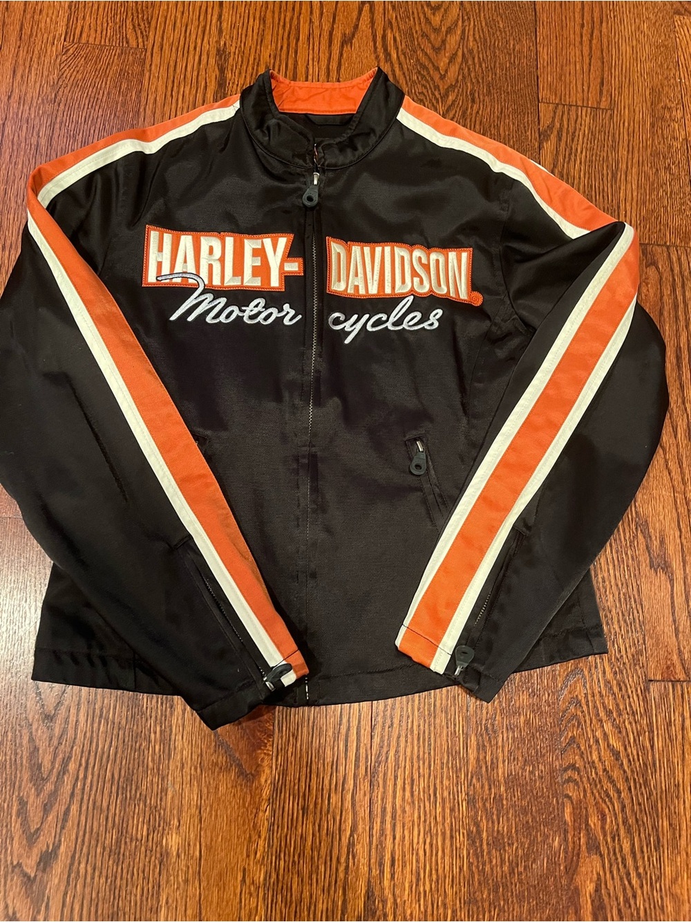 Womens nylon Harley Davidson Coat size small excellent used condition